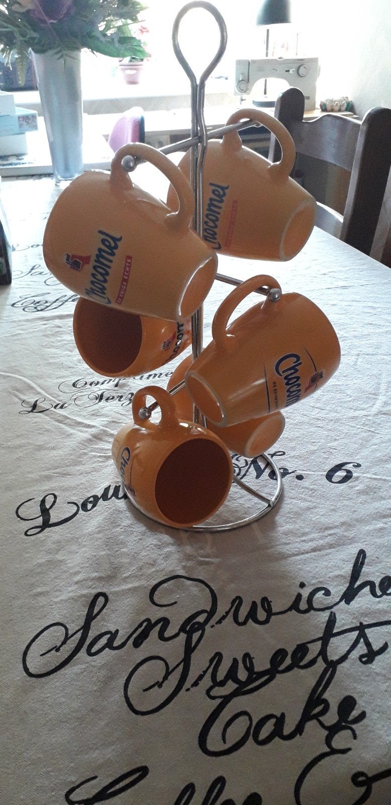 Rekje met 6 chocomel bekers, Ophalen, Overige materialen, Zo goed als nieuw, Overige stijlen