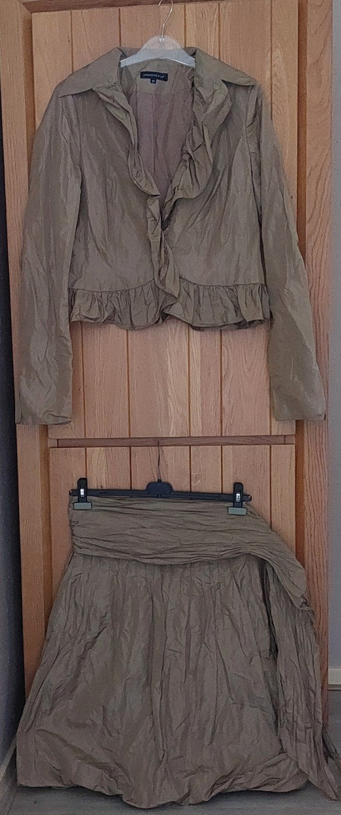 Josephine & Co. Jasje en Rok Set - Maat 36/42, Ophalen, Josephine & Co, Kostuum of Pak, Beige