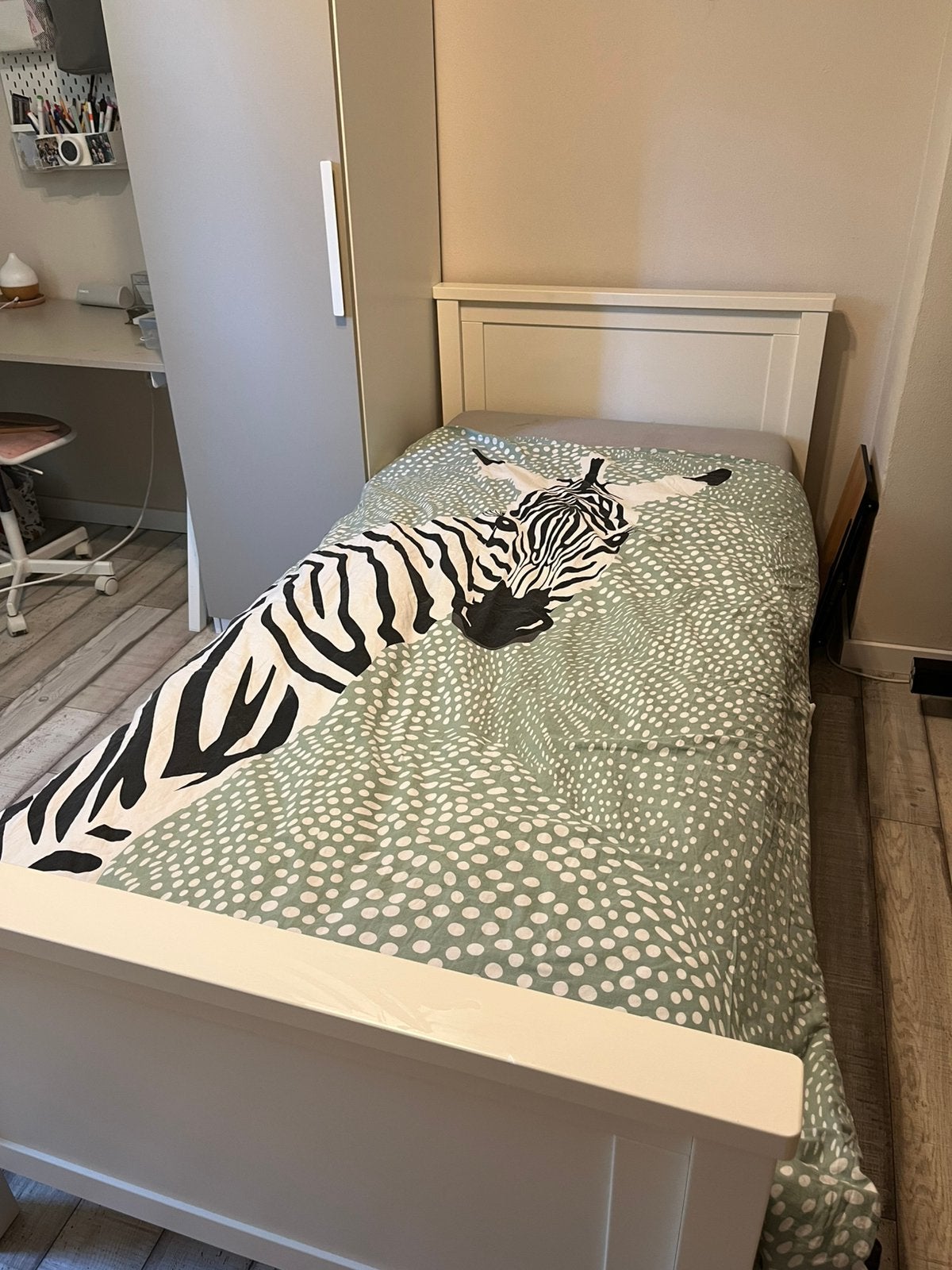 Bed eenpersoons incl. lattenbodem zonder matras., Ophalen, Gebruikt, 90 cm, Eenpersoons