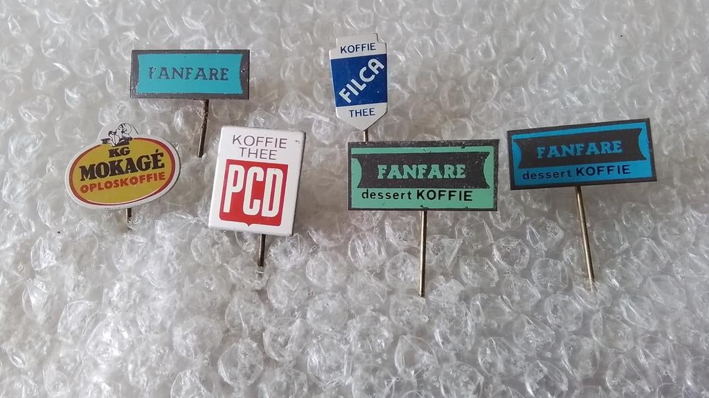 6 verschillende speldjes koffie, Verzamelen, Speldjes, Pins en Buttons, Ophalen of Verzenden, Zo goed als nieuw, Overige onderwerpen