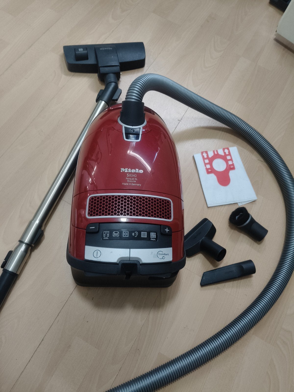 Miele S8340 Parquet XL Ecoline Stofzuiger, Stofzak, Gebruikt, Ophalen of Verzenden, Geschikt voor harde vloeren