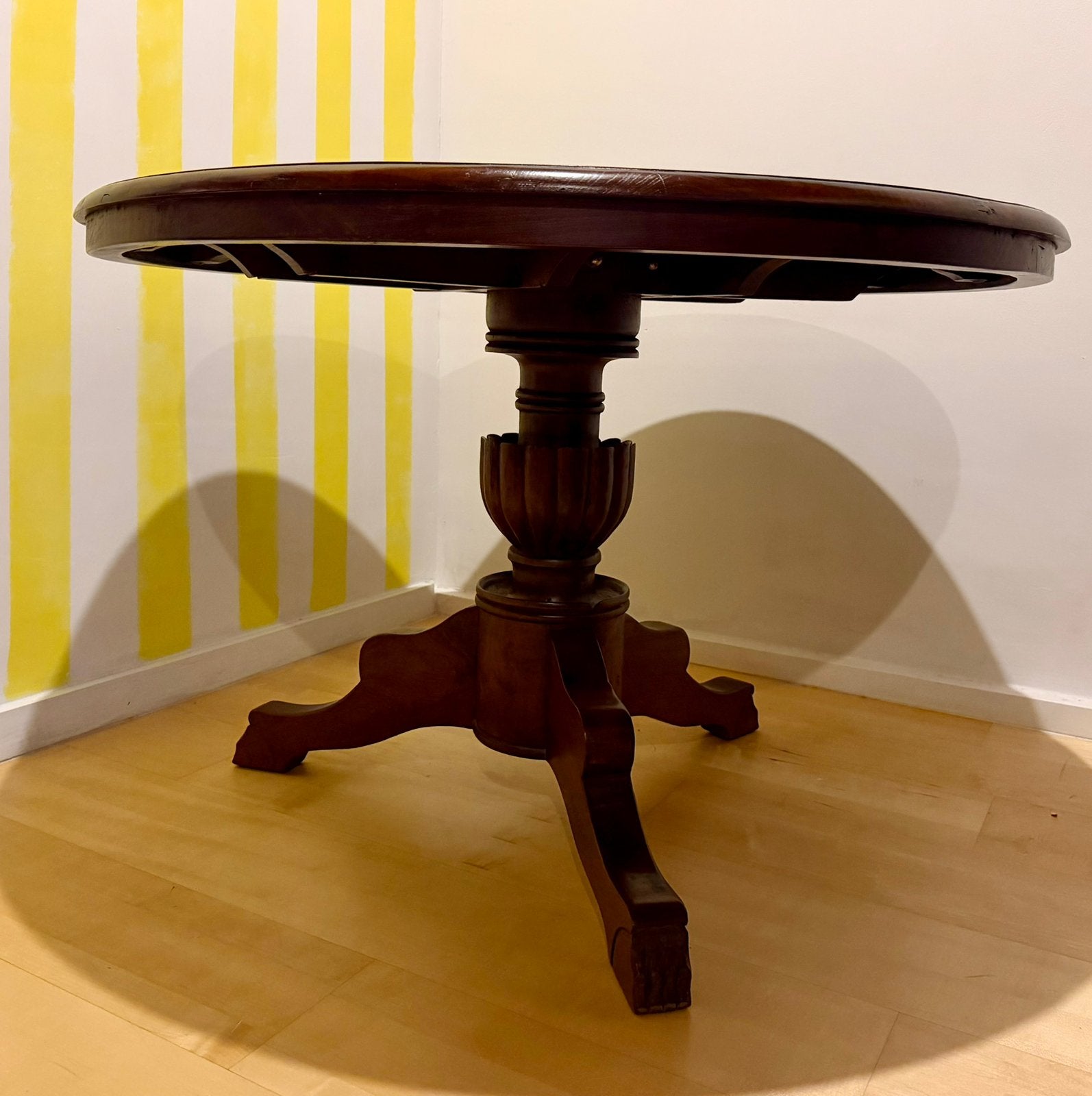 Ronde tafel, hout, Ophalen
