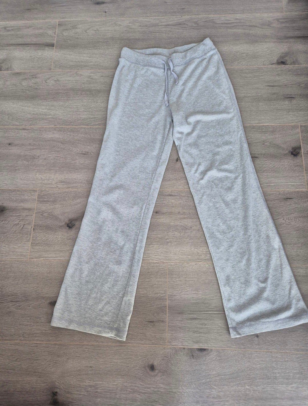 Grijze sweatpants / joggingbroek met wijd uitlopende pijpen, Maat 38/40 (M), Ophalen of Verzenden, Gedragen, Grijs