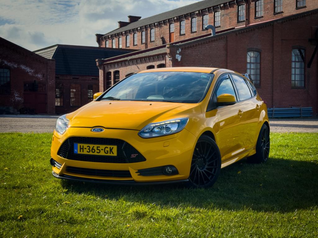 Ford Focus ST-3 2.0 Ecoboost - Dealer onderhouden - 5-D 2013, Auto's, Euro 5, Navigatiesysteem, Zwart, 0 kg