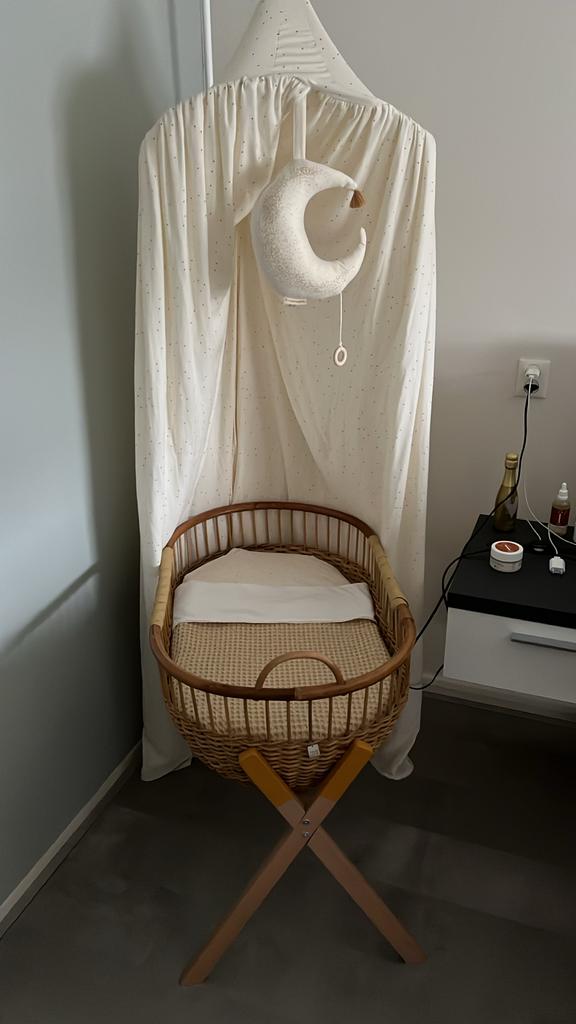 Rotan wieg met hemeltje, Kinderen en Baby's, Babywiegjes en Ledikanten, Ophalen, Gebruikt, Wieg