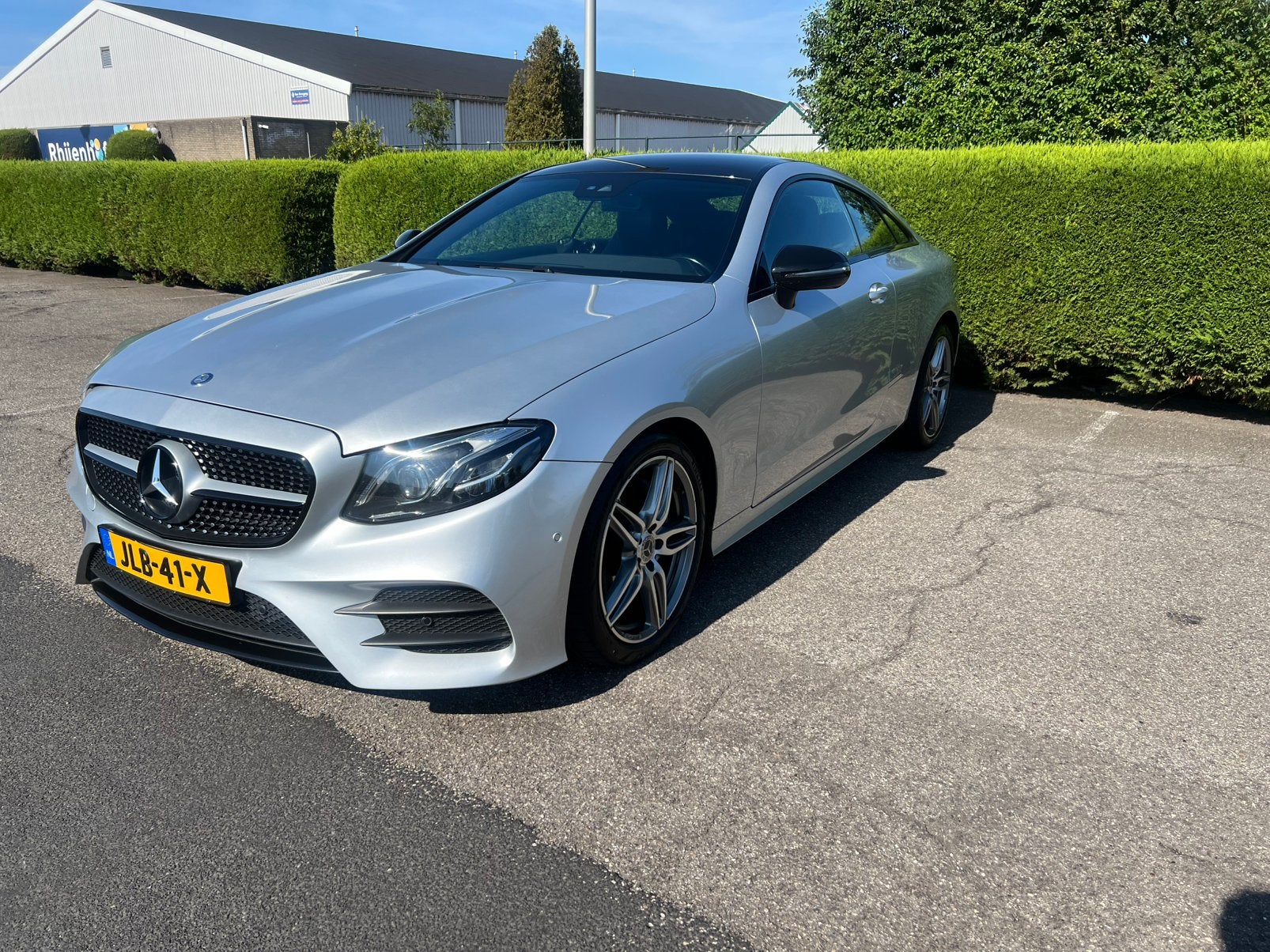 Mercedes-Benz E-Klasse E200 184pk 9G-TRONIC 2017 Grijs, Auto's, Mercedes-Benz, 1800 kg, 4 cilinders, 4 stoelen, Particulier