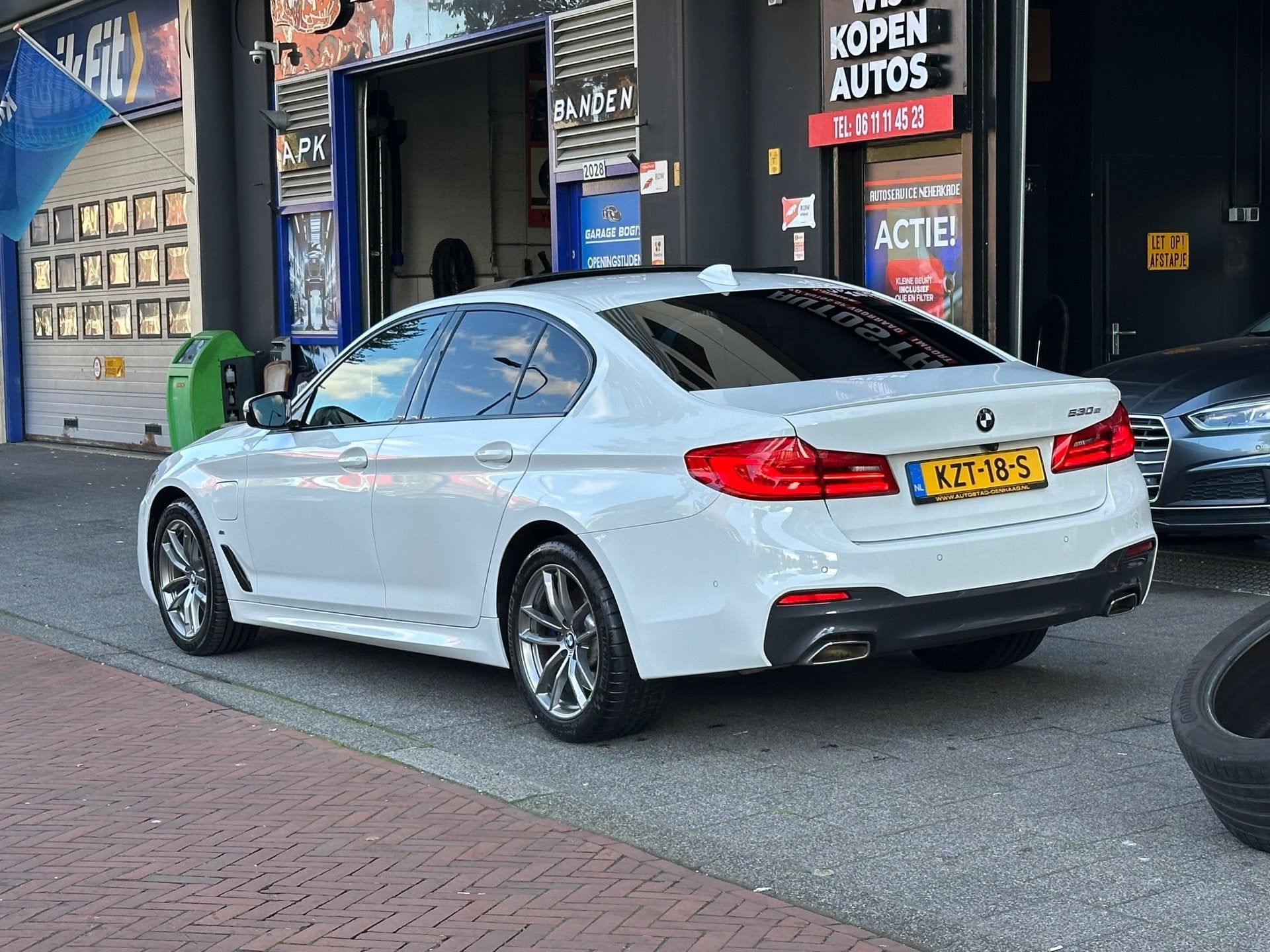 BMW 5-serie 530e iPerformance High Executive M-Sport Schuifd, Auto's, 1998 cc, Achterwielaandrijving, Gebruikt, 4 cilinders