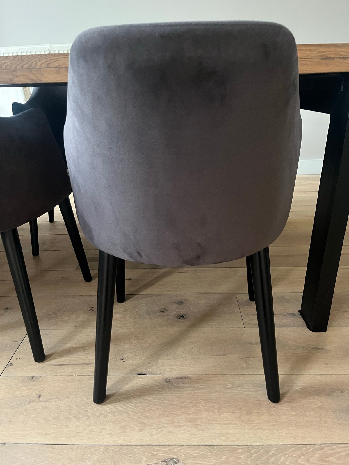 Olav stoelen antraciet met zwarte houten poten 6 stuks, Ophalen, Zo goed als nieuw, Grijs, Hout