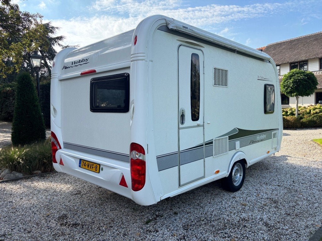 Hobby DE LUXE 400 SFE/VOORTENT/LUIFEL, Arald Striewski GmbH, Harald-Striewski-Straße 15, 24787 Fockbek Rendsburg, Hobby, Hobby Wohnwagenwerk Ing.