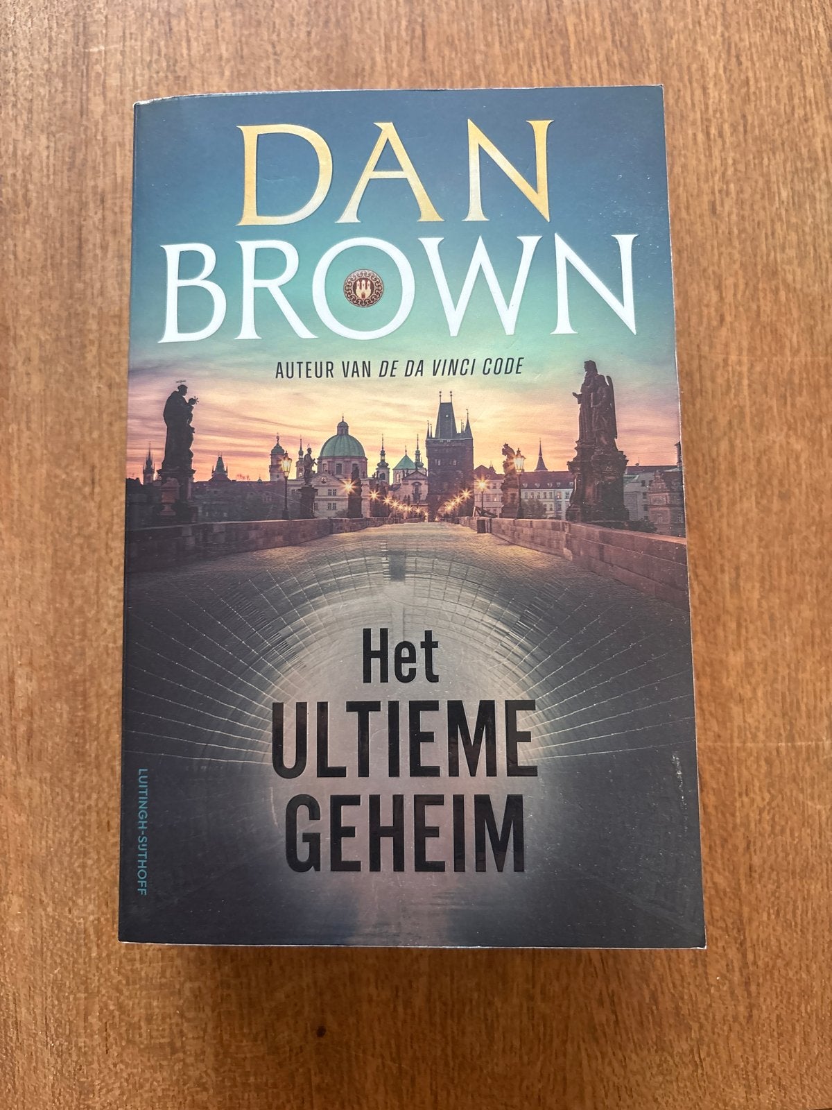 Dan Brown - Het Ultieme Geheim (Zo goed als nieuw), Ophalen of Verzenden, Zo goed als nieuw