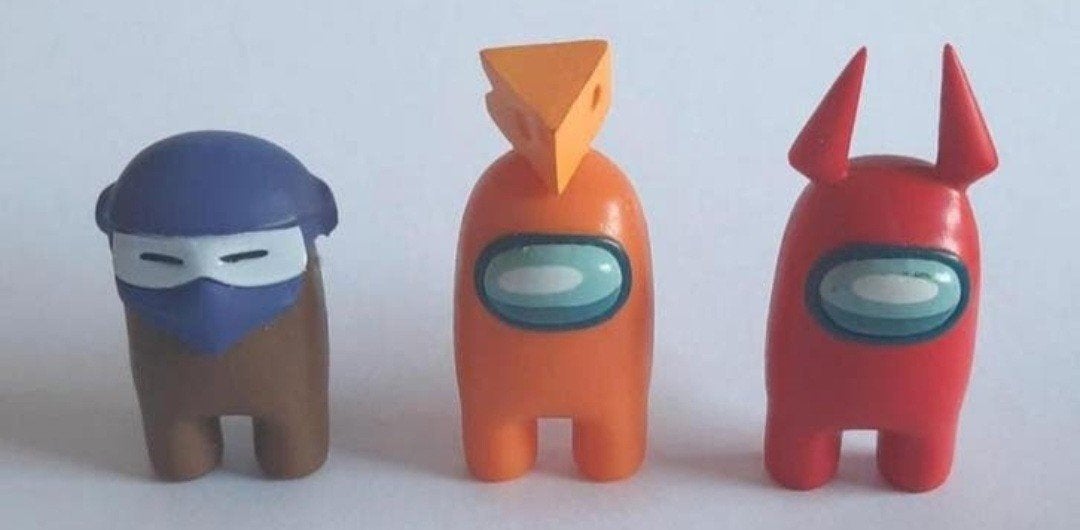 Among Us 3 verschillende pvc figuurtjes, Ophalen of Verzenden, Zo goed als nieuw