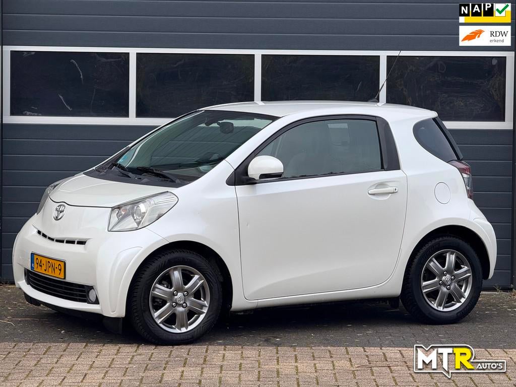 Toyota IQ 1.0 VVTi Aspiration AUT|LPG G3|NAP|APK|CLIMA, Auto's, Toyota, Gebruikt, Zwart, 899 kg, 4 stoelen