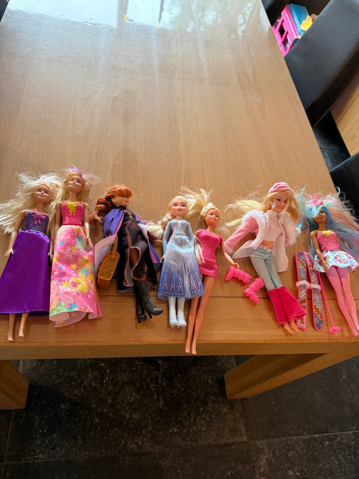 Grote collectie diverse poppen, waaronder Barbie en Frozen, Ophalen of Verzenden, Gebruikt, Barbie