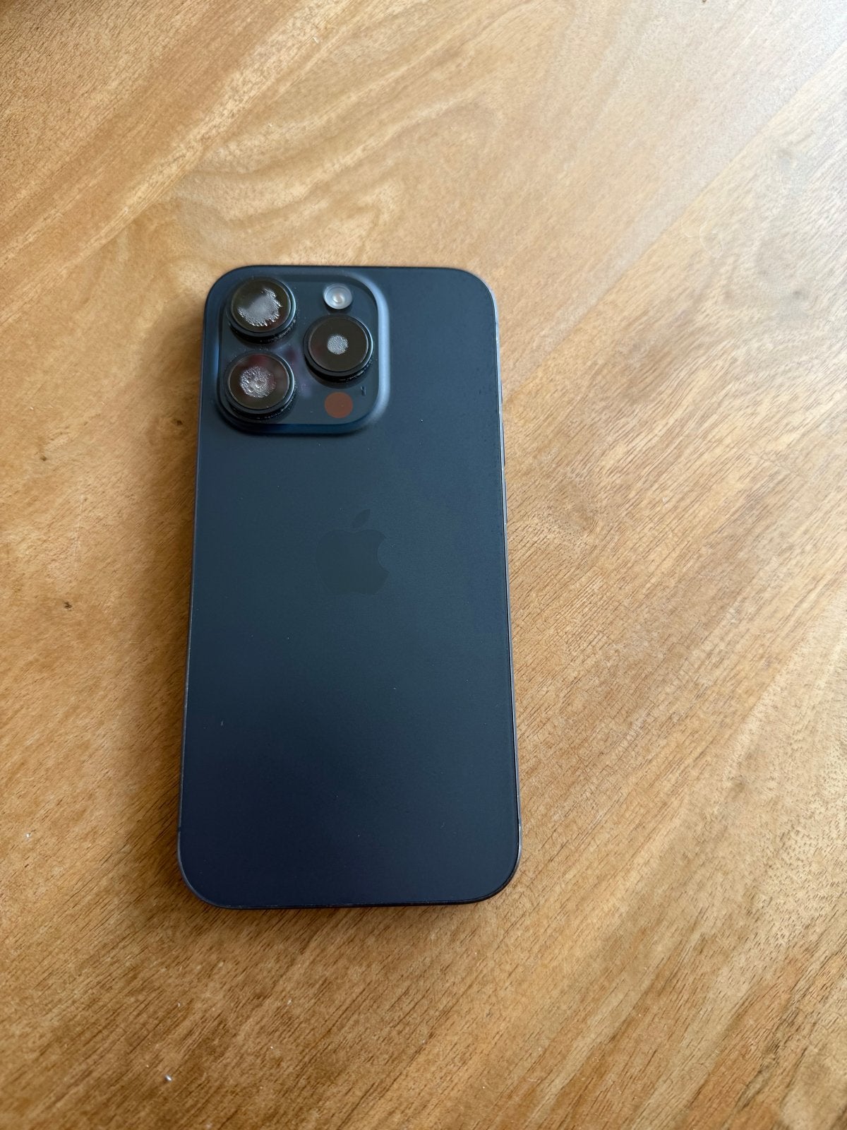 iPhone 15 Pro met waterschade en USB-C poort defect, Ophalen, Niet werkend, 128 GB, IPhone 15 Pro