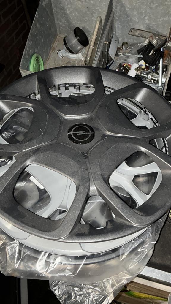 4x17 inch originele opel vivaro wieldoppen, Ophalen of Verzenden, Zo goed als nieuw