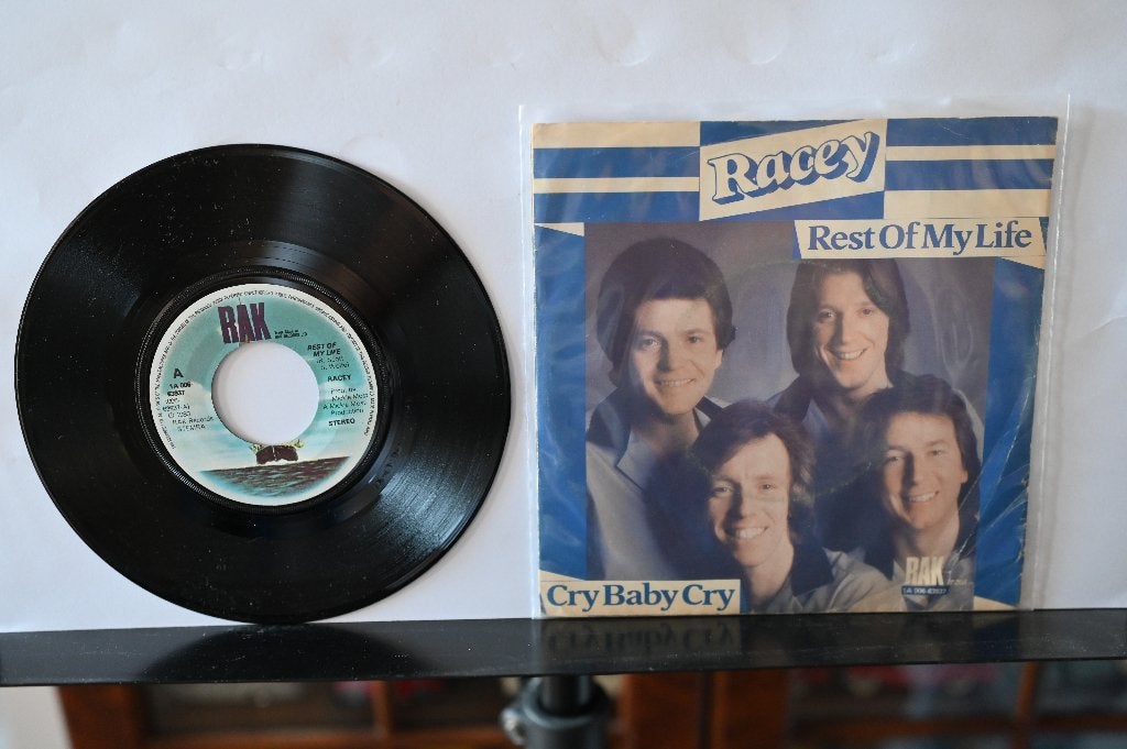 Single 1980 Racey      Rest of my life - Cry baby cry, 7 inch, Ophalen of Verzenden, Zo goed als nieuw, Overige typen