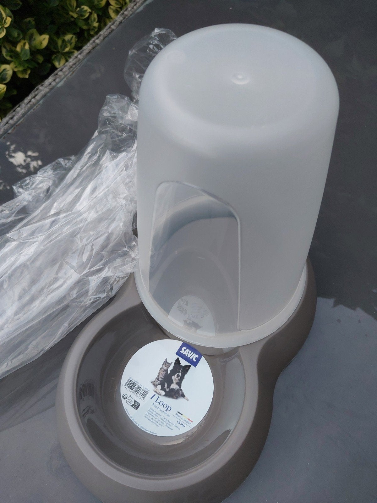 Nieuwe Savic voer dispenser kat of kleine hond., Ophalen of Verzenden, Nieuw