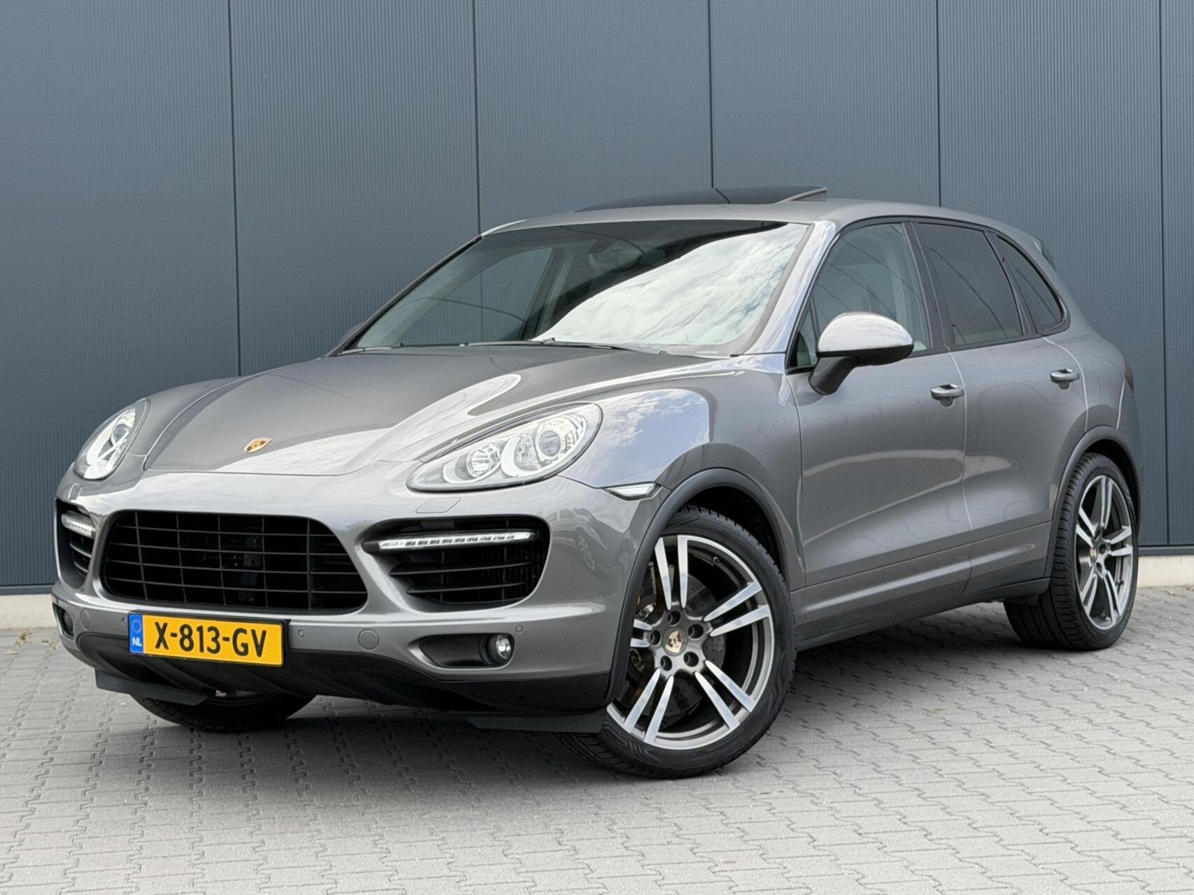 Porsche Cayenne 4.8 Turbo 500PK - Keramisch - Top Onderhoude, Automaat, Gebruikt, 8 cilinders, Leder