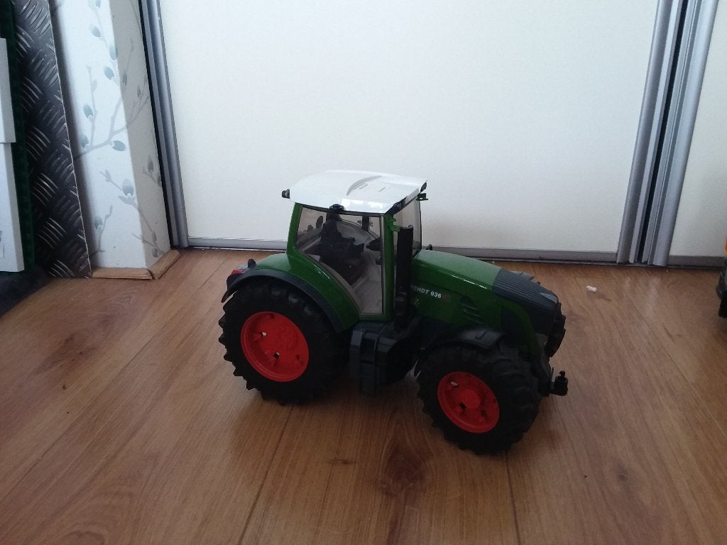 Bruder tractor Fendt 936, Kinderen en Baby's, Speelgoed | Speelgoedvoertuigen, Ophalen of Verzenden, Zo goed als nieuw