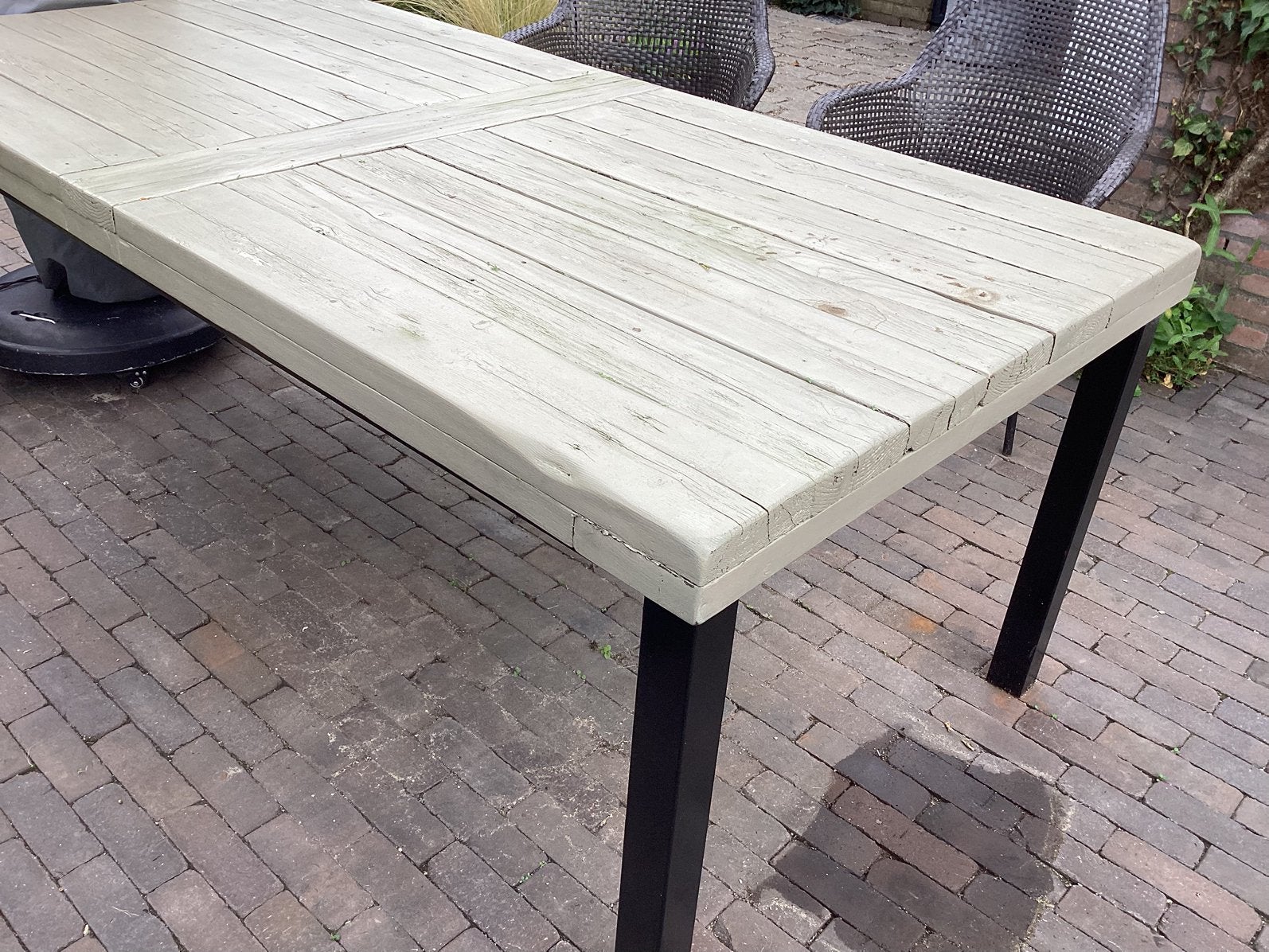 Robuuste Tuintafel 100x200 met ijzeren poten - opknapper, Ophalen, Gebruikt, Rechthoekig, Hout