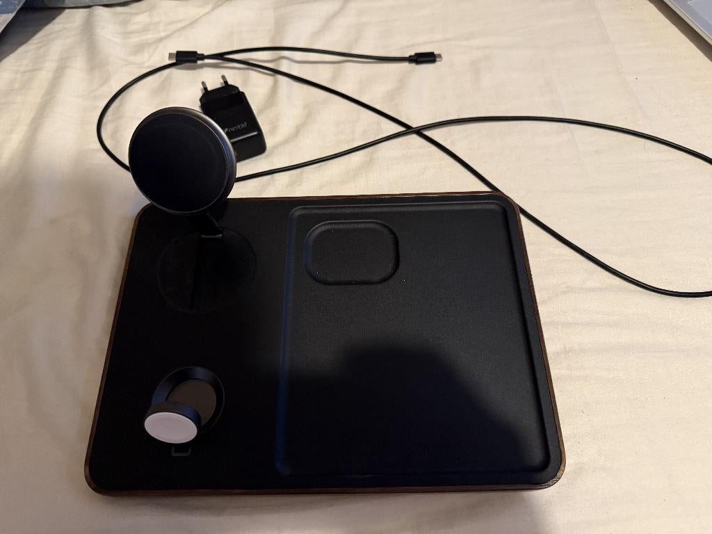 Nimble Valet 3-in-1 Wireless Charger, Ophalen of Verzenden, Zo goed als nieuw, Apple iPhone