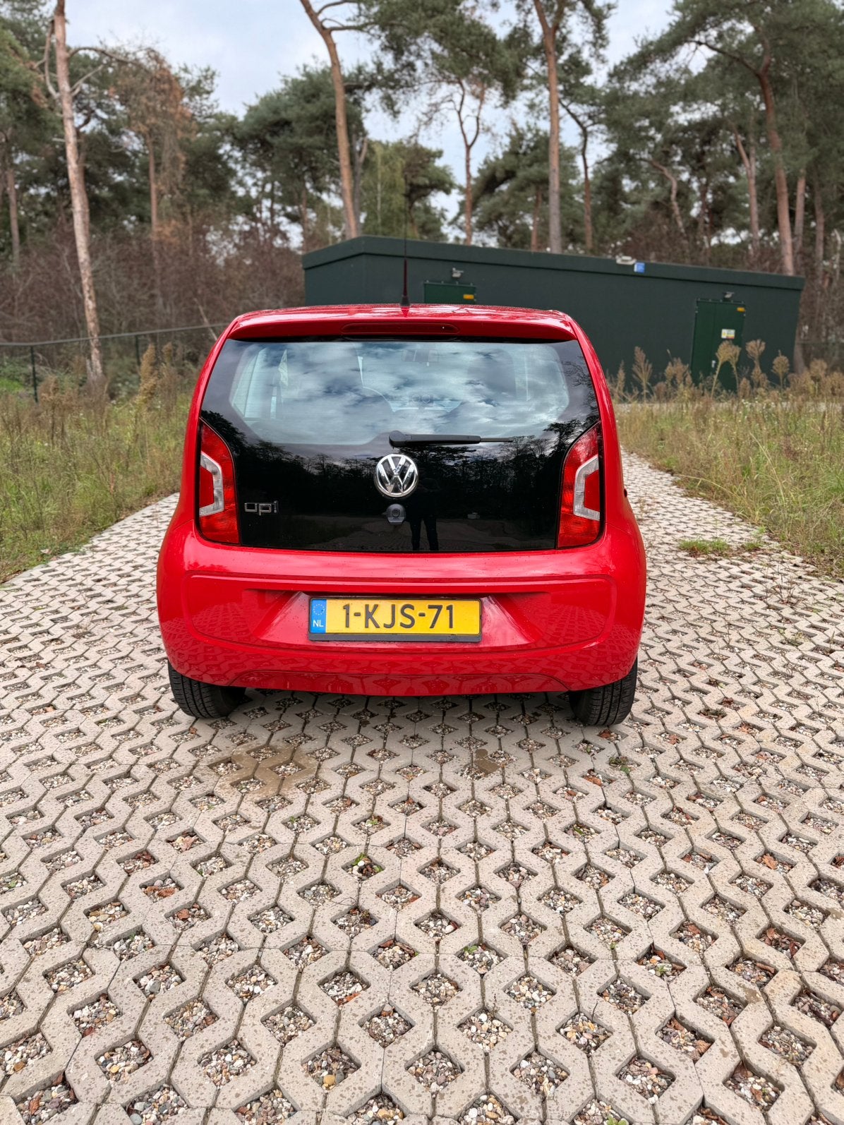 Volkswagen up! Automaat 1.0 44KW AUT 2013 Rood, Auto's, 4 stoelen, 23 km/l, Origineel Nederlands, Particulier