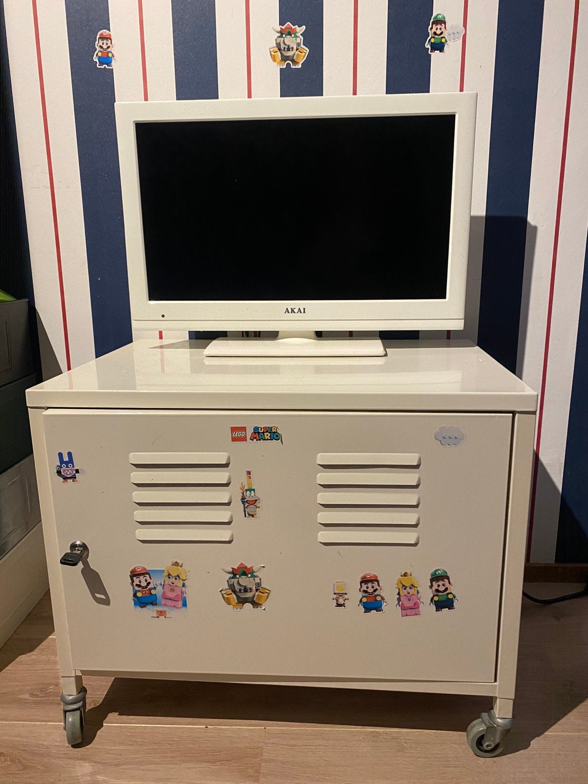 Locker Tv kastje kast wit ps ikea, Ophalen, Gebruikt