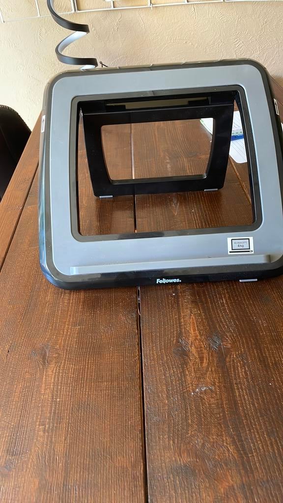 Laptop standaard, Ophalen of Verzenden, Zo goed als nieuw
