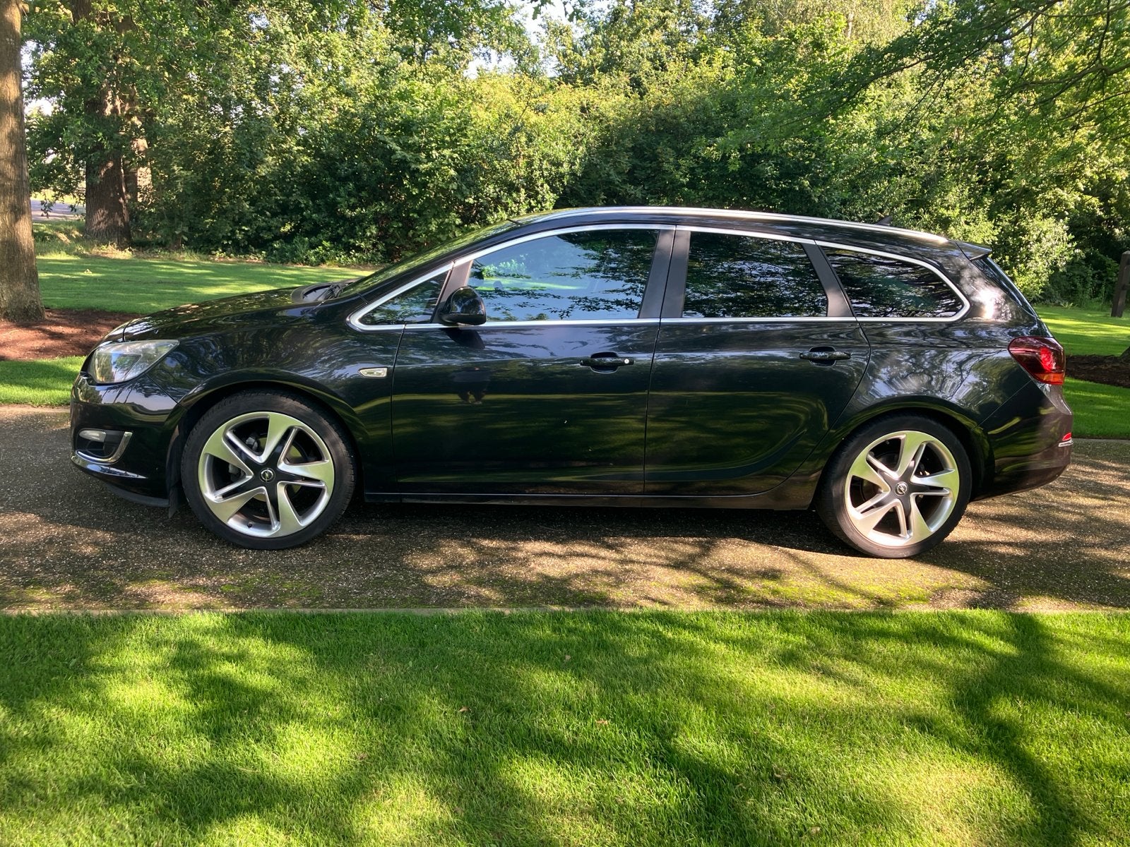 Opel Astra 1.4 Turbo LPG!! 140pk 2012 Leder Cosmo, Voorwielaandrijving, Zwart, 4 cilinders, Zwart