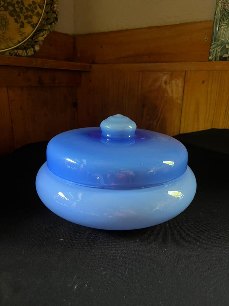 Blauwe glazen/opaline koektrommel Leerdam/Floris Meydam., Antiek en Kunst, Verzenden