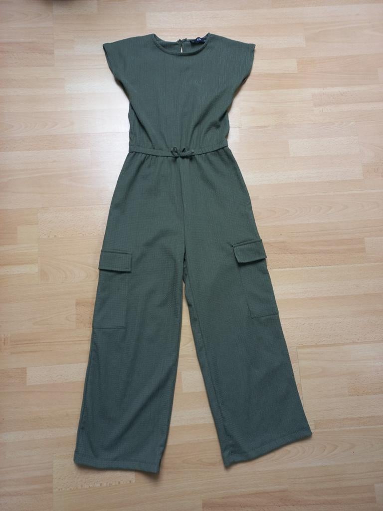 Jumpsuit legergroen maat 134 -  Feestcollectie C&A, Kinderen en Baby's, Kinderkleding | Maat 134, Ophalen, Zo goed als nieuw, Meisje