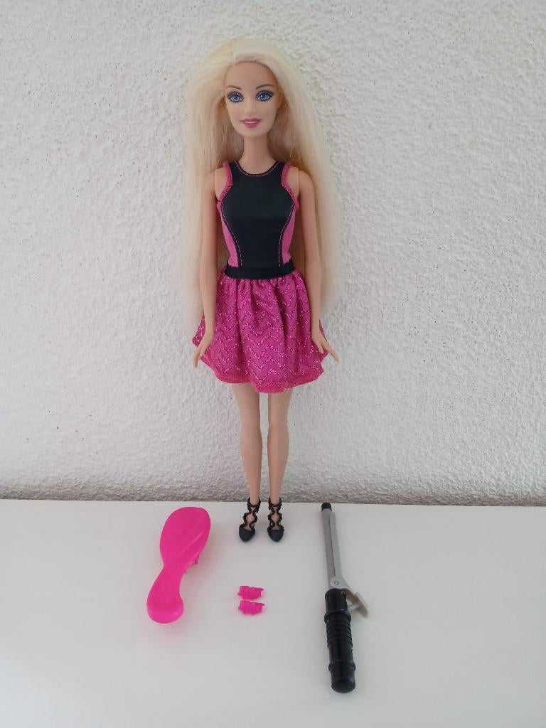 Barbie Endless Curls met Accessoires, Ophalen of Verzenden, Gebruikt, Barbie