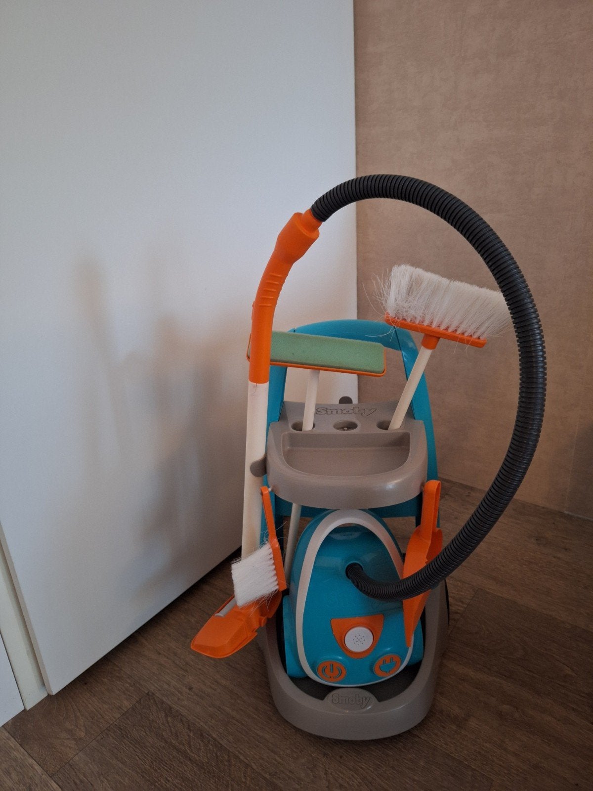 kinder trolley met o.a.stofzuiger., Ophalen, Gebruikt, Handmatig, Overige merken
