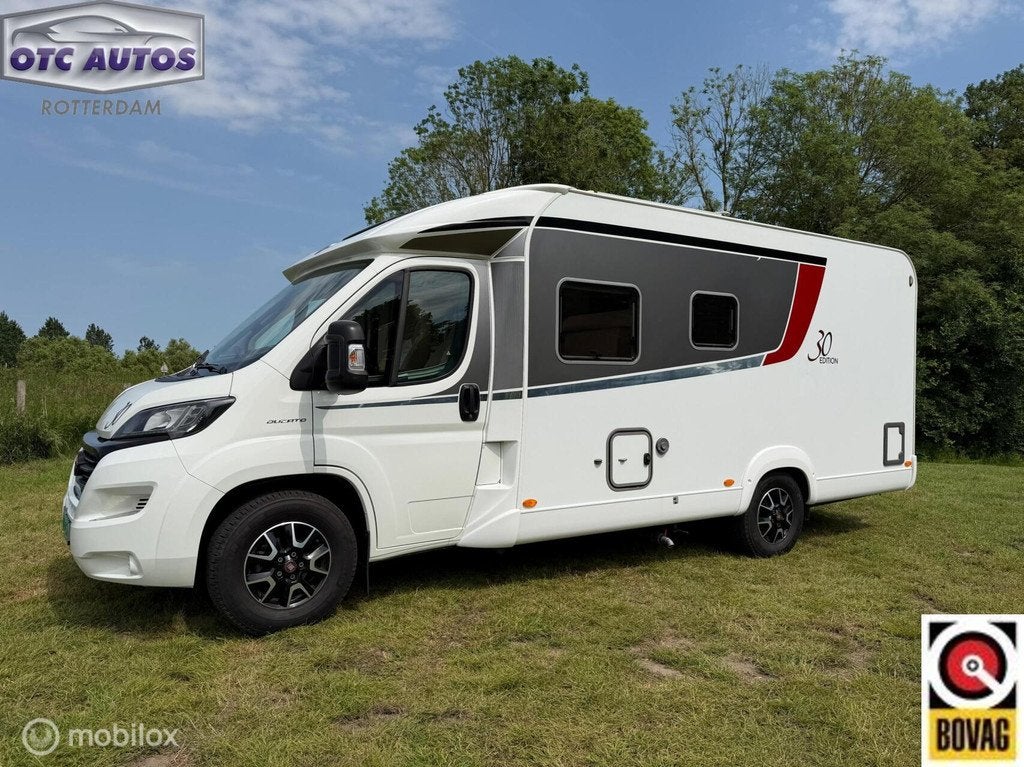 Prachtige Bürstner BT 6603 Camper – Jubileumuitvoering |, Caravans en Kamperen, Campers, Airbags, Info@buerstner.com, Tot en met 2