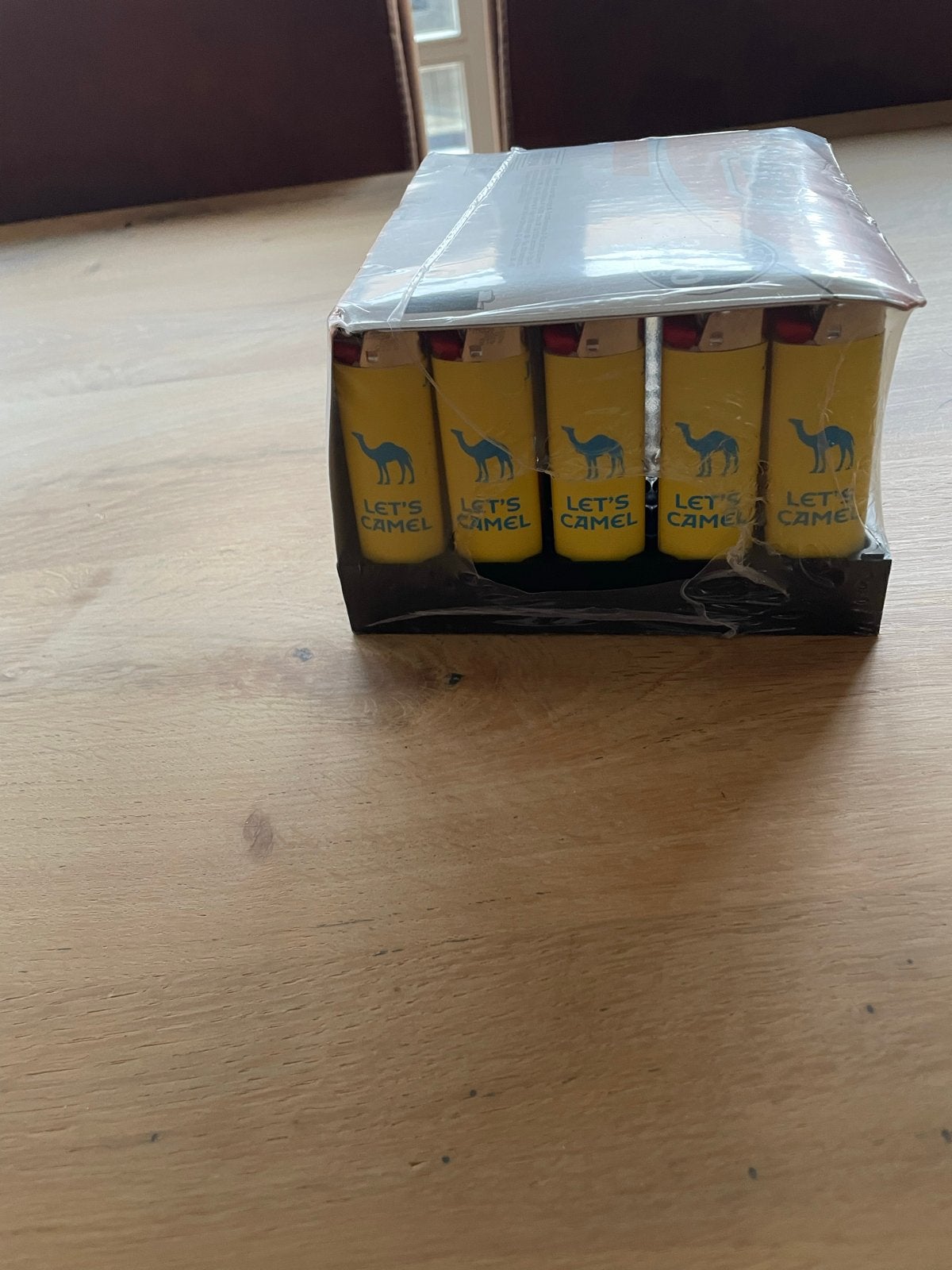 Nieuwe BIC aanstekers - Camel editie (50 stuks), Verzamelen, Rookartikelen, Aanstekers en Luciferdoosjes, Ophalen of Verzenden