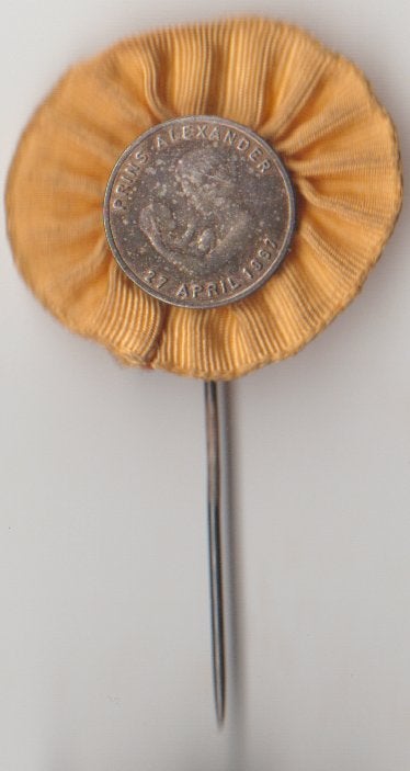 Koninklijk huis 1967 geboorte lex, Verzamelen, Speldjes, Pins en Buttons, Verzenden, Zo goed als nieuw, Overige onderwerpen