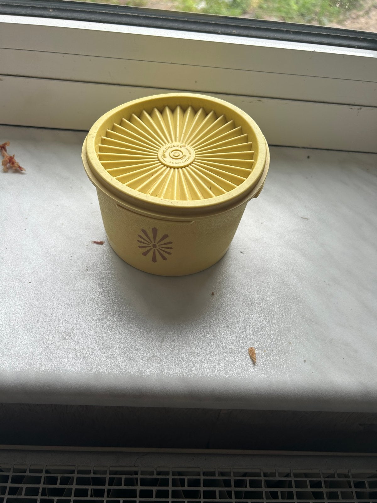Tupperware bewaardoos geel, Huis en Inrichting, Keuken | Tupperware, Gebruikt, Bewaardoos, Geel, Ophalen of Verzenden