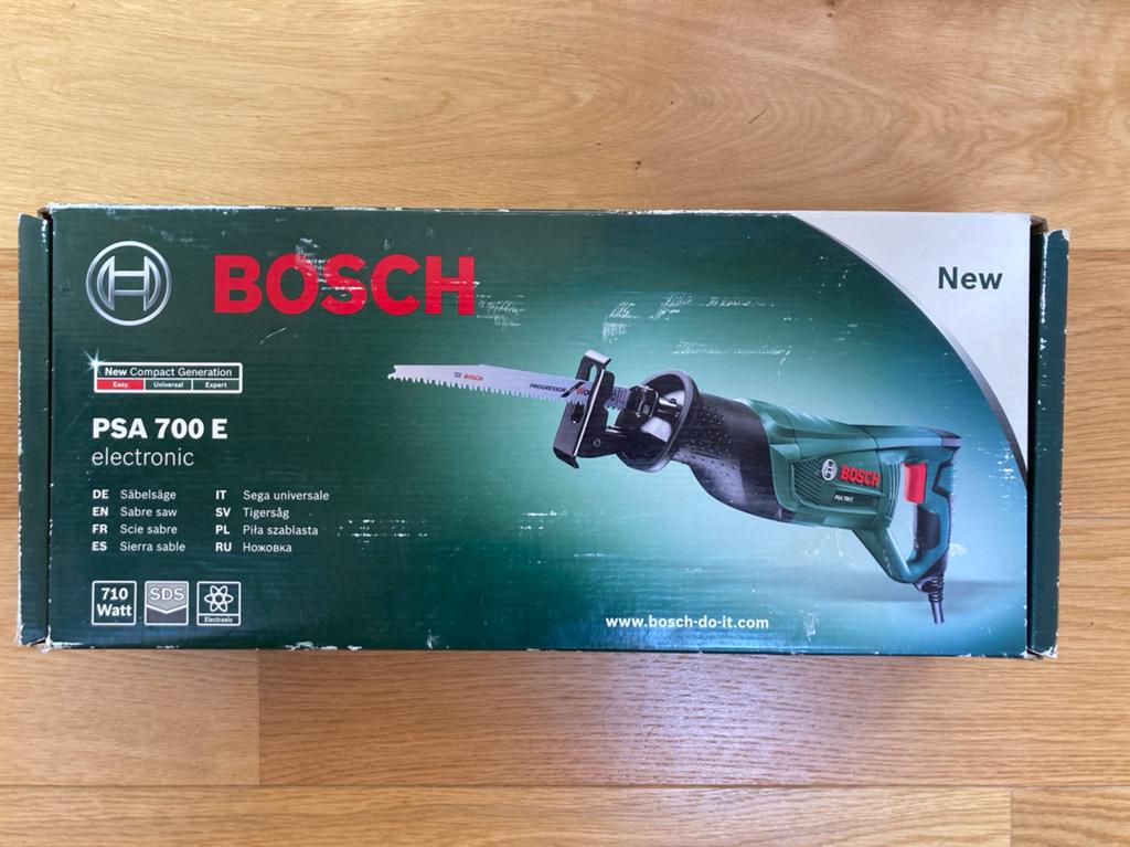 Bosch PSA 700 E Reciprozaag - in doos, Gebruikt, 70 mm of meer, 600 tot 1200 watt, Ophalen of Verzenden
