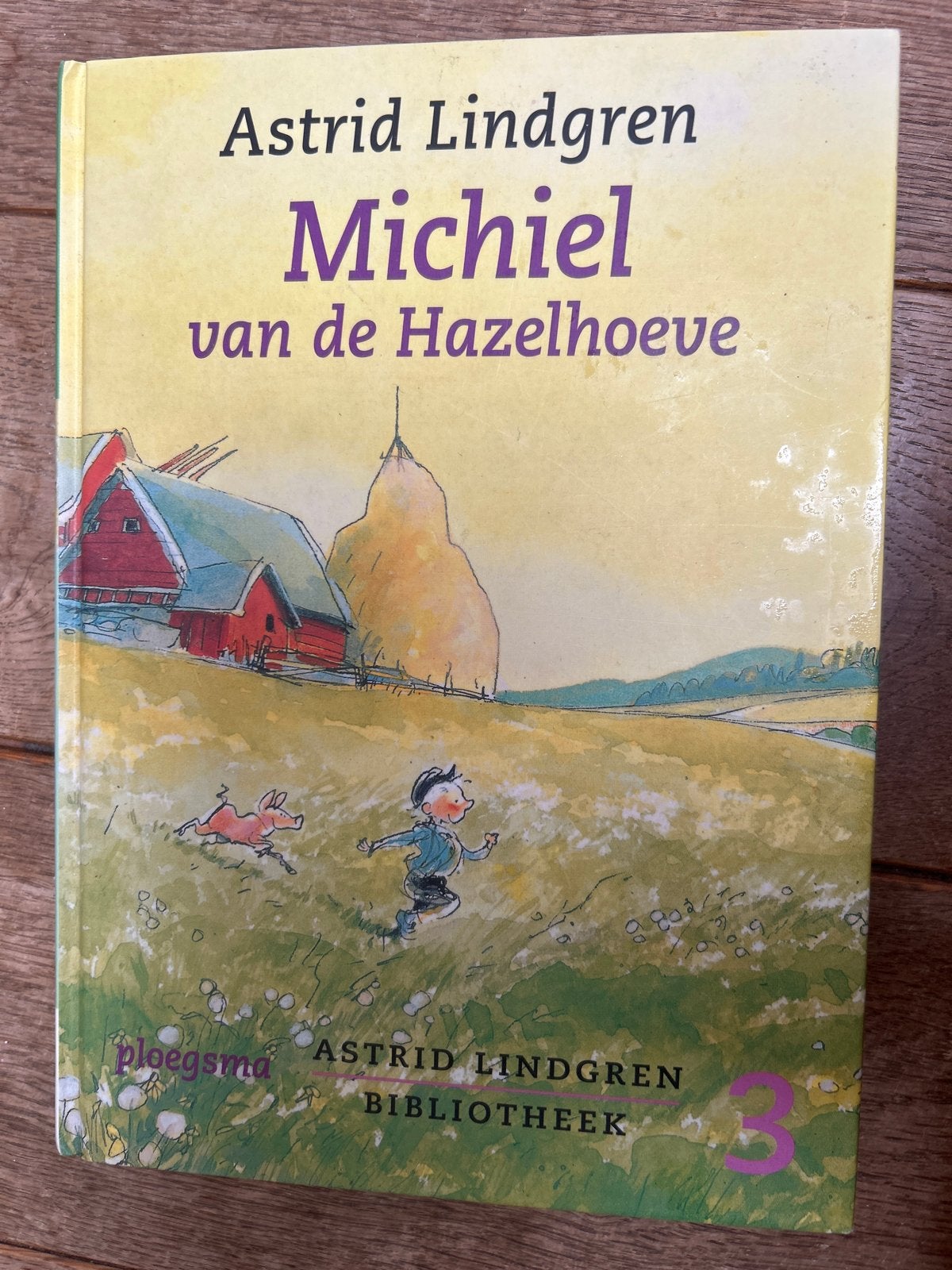 Michiel van de Hazelhoeve - Astrid Lindgren, Ophalen of Verzenden, Gelezen, Fictie algemeen
