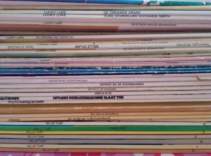 Partij stripboeken en stripbladen, 40 stuks, Boeken, Stripboeken, Gelezen, Meerdere stripboeken, Ophalen of Verzenden