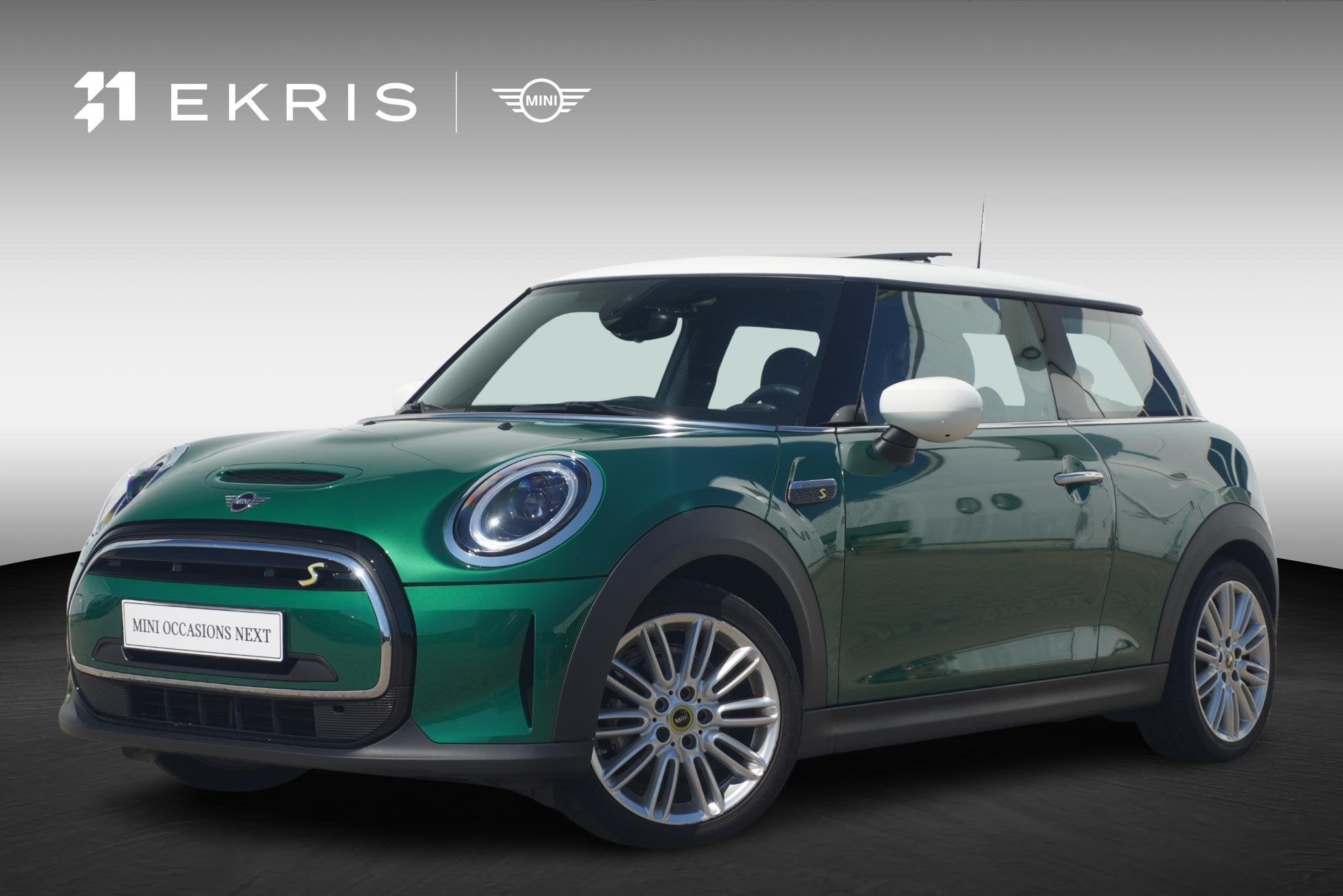 MINI 3-deurs Electric | Classic Uitvoering | Connected Navig, 4 stoelen, Mini Electric, 184 pk, Parkeersensor