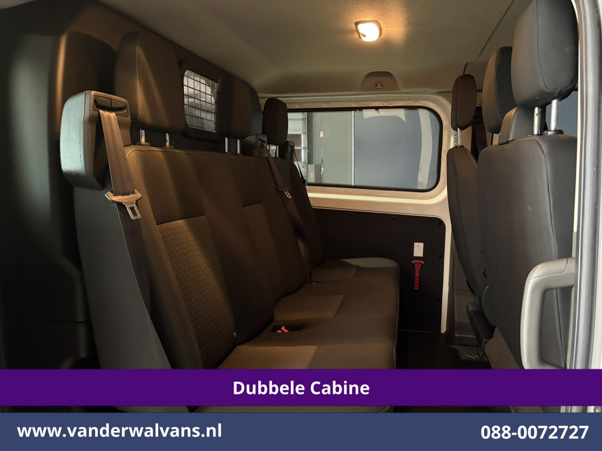 Ford Transit Custom 2.0 TDCI 131pk Automaat L2H1 Dubbele Cab, Auto's, Stof, Gebruikt, 4 cilinders, 1850 kg