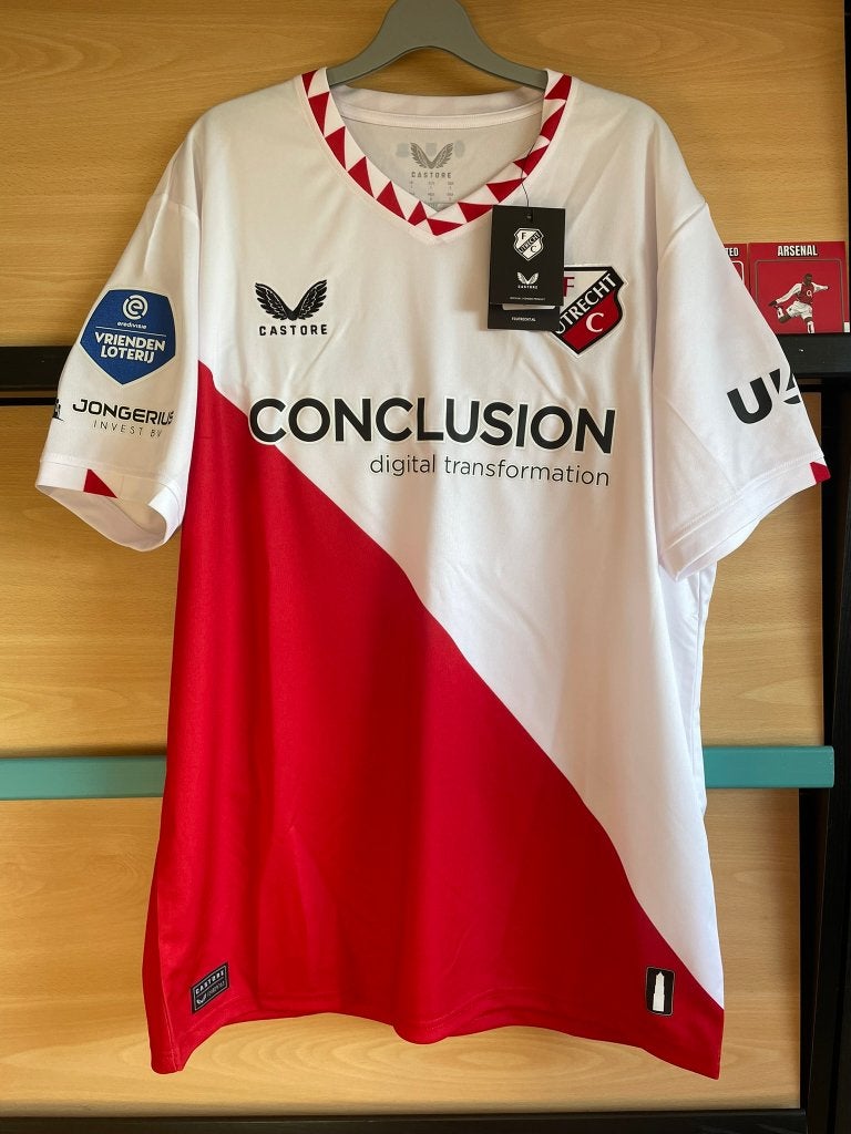 FC Utrecht Castore Voetbalshirt Maat L Nieuw Spelersversie, Maat 52/54 (L), Castore, Nieuw, Ophalen of Verzenden