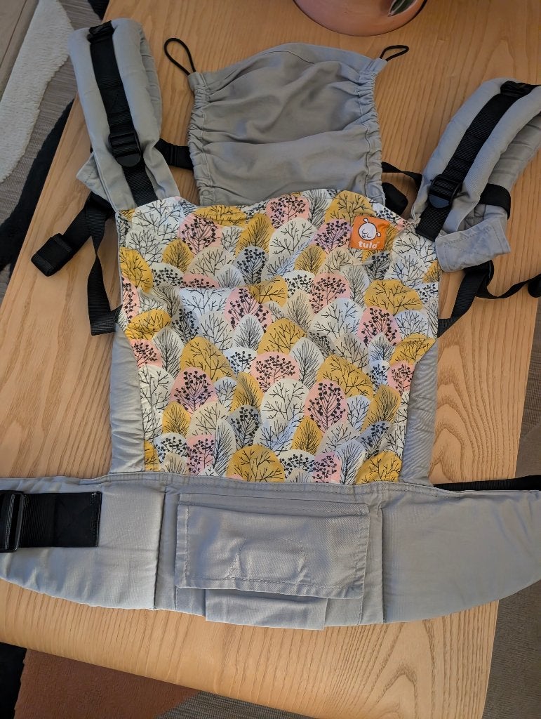Tula Free-to-Grow Baby Carrier, Kinderen en Baby's, Buik of Rug, Zo goed als nieuw, Draagzak, Ophalen