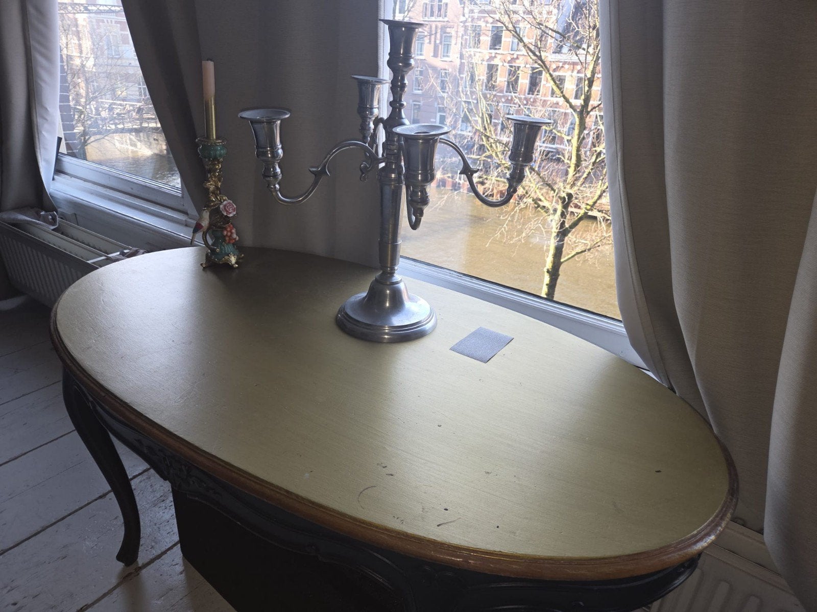 Ovale Barok Salontafel Zwart met Gouden en Houten Details, Huis en Inrichting, Tafels | Salontafels, Ophalen, 50 – 75, Barok, 100 tot 150 cm