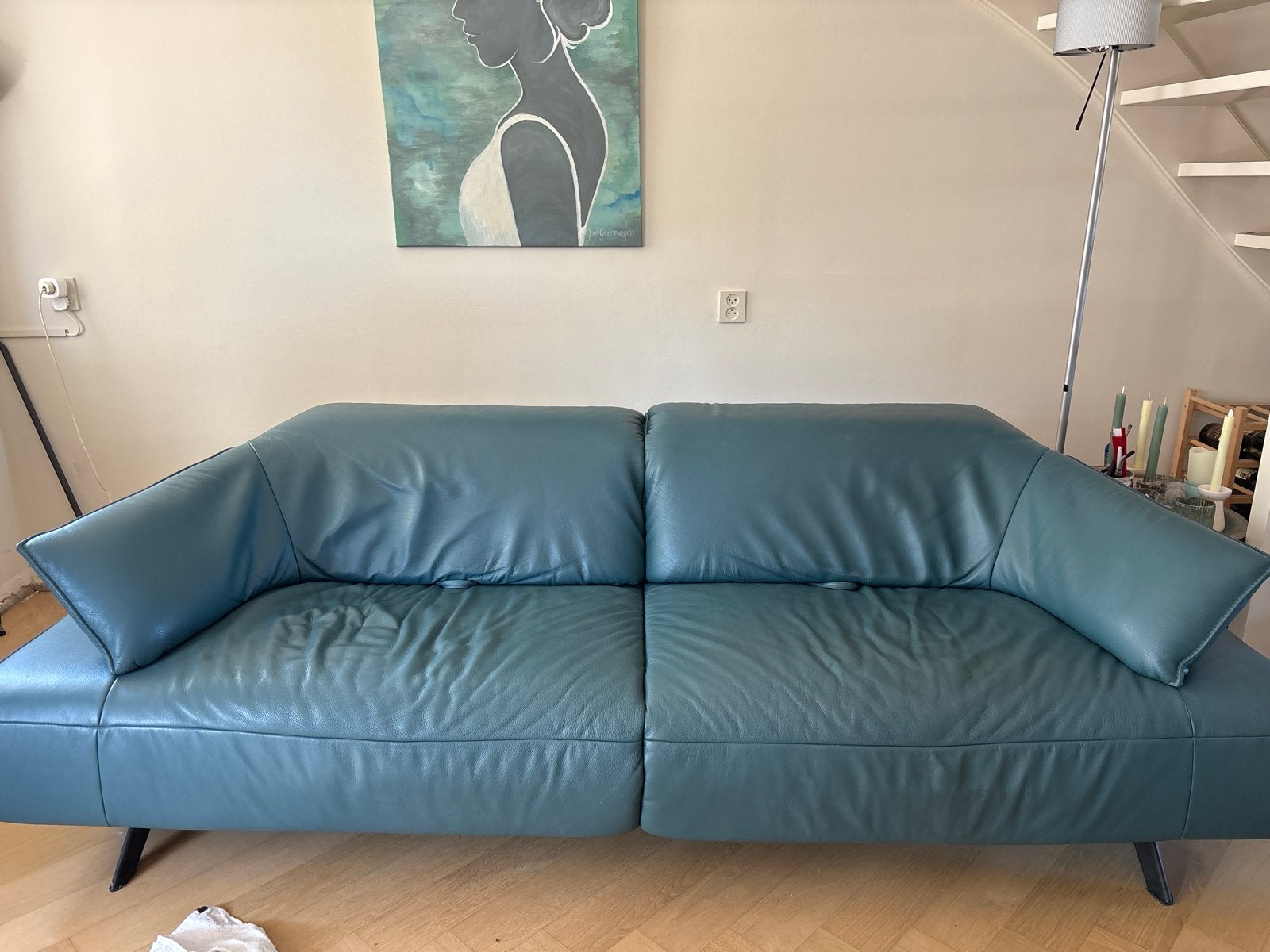 4jr oud Moove bank-groen/blauw Leer+relax func. Nieuw 5500€., Huis en Inrichting, Banken | Bankstellen, Gebruikt, 100 tot 125 cm