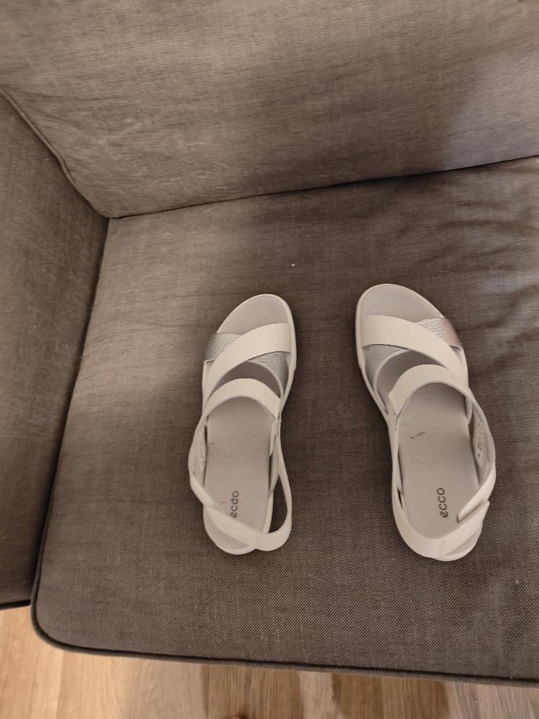 Te koop nieuwe Dames Ecco Sandalen kleur wit maat 40, Ophalen, Ecco, Wit, Nieuw