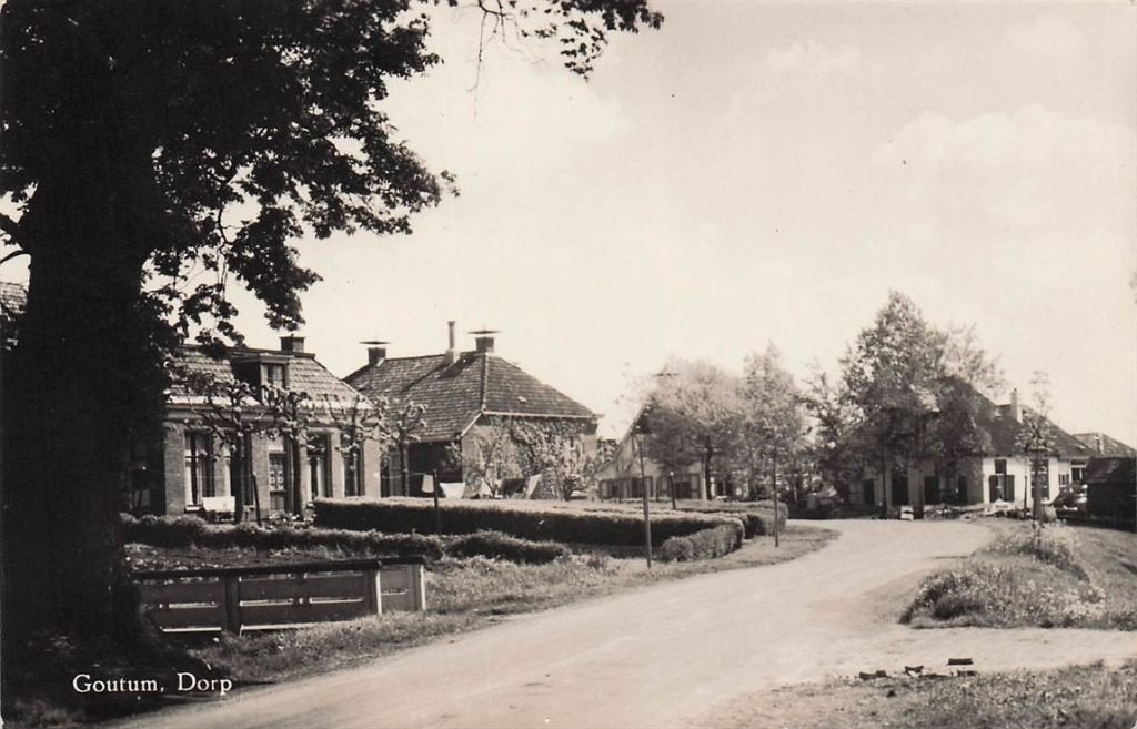 702-385-025 Goutum Dorp, Verzenden, Voor 1920, Friesland