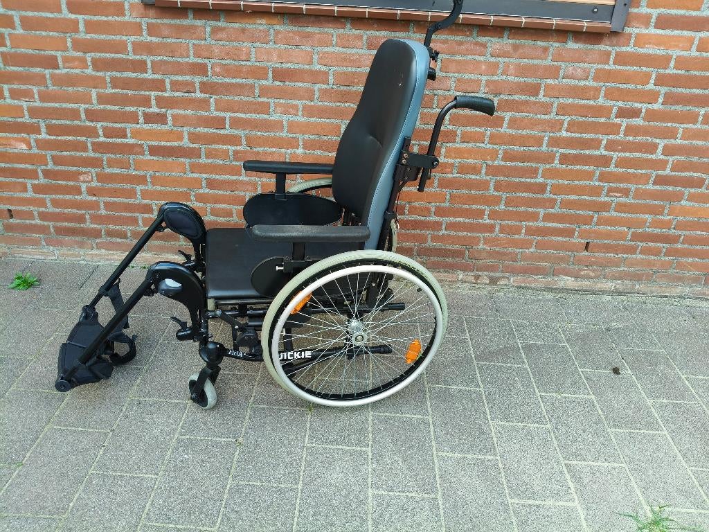 QUICKIE HELIX 2 INKLAPBAAR, Diversen, Rolstoelen, Ophalen, Inklapbaar, Zo goed als nieuw, Duwrolstoel