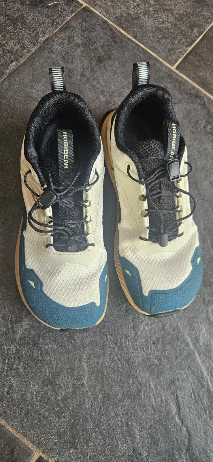 Hobiebear Sneakers - Zo goed als nieuw, Ophalen of Verzenden, Zo goed als nieuw, Beige, Sneakers of Gympen